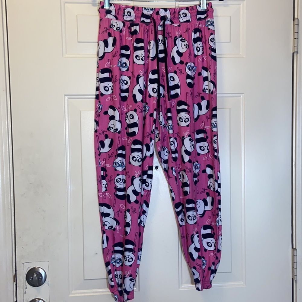 Briefly Stated Jogger Pijama Panda 🐼 Size (8-10) - Picture 3 of 11
